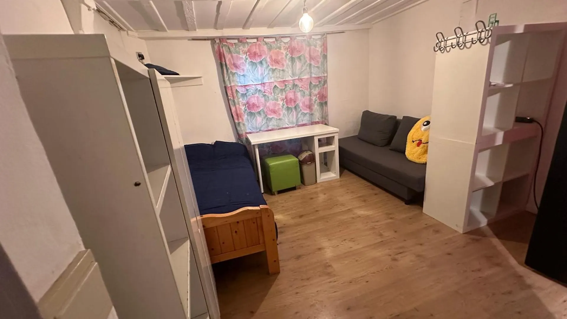 Bed And Coffe Cl Bed & Breakfast Antwerp